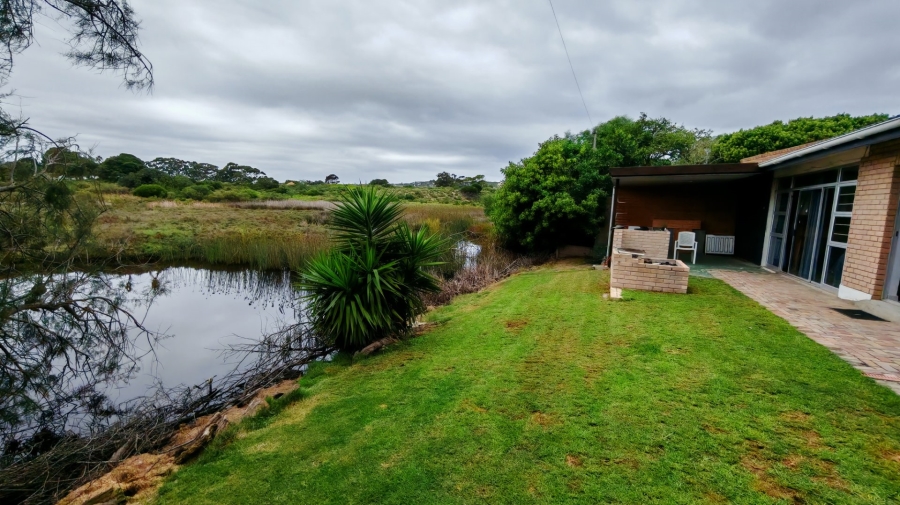 4 Bedroom Property for Sale in Riverside Western Cape